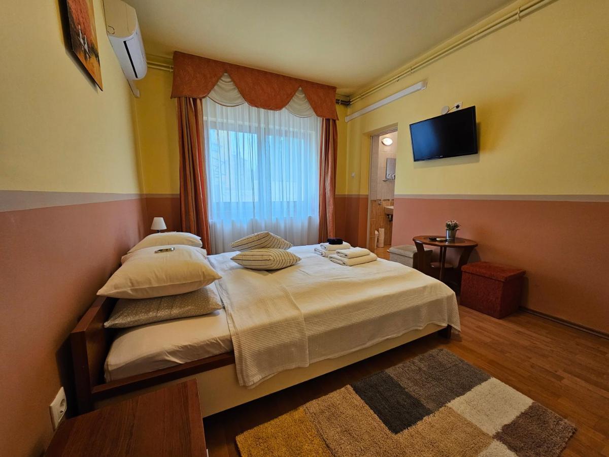 Abigel 2 Vendeghaz Hotel Miskolc Exterior photo