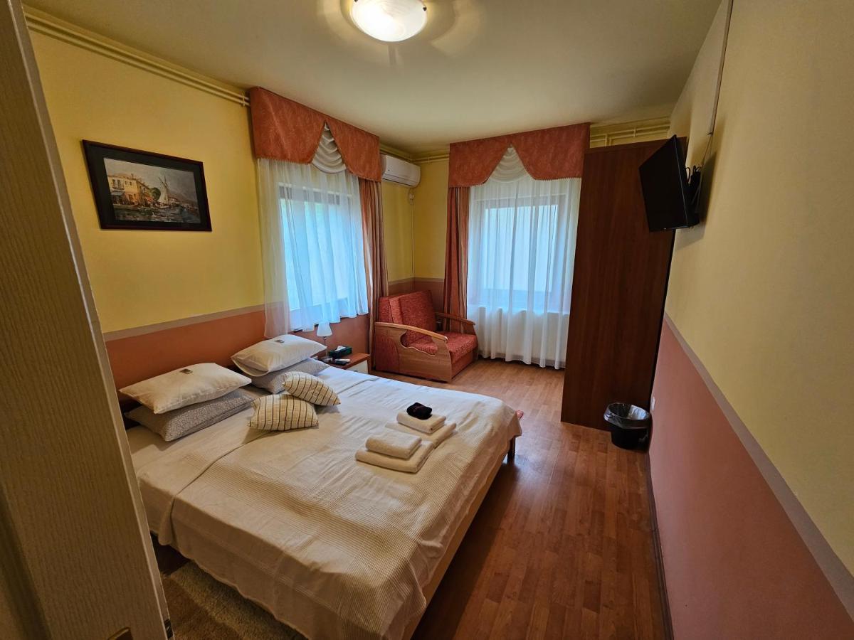 Abigel 2 Vendeghaz Hotel Miskolc Exterior photo