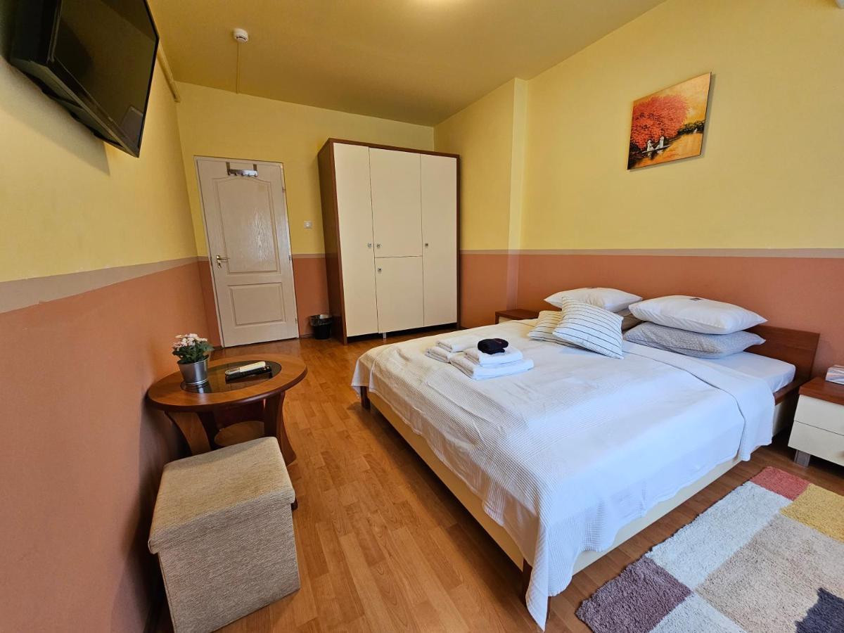 Abigel 2 Vendeghaz Hotel Miskolc Exterior photo